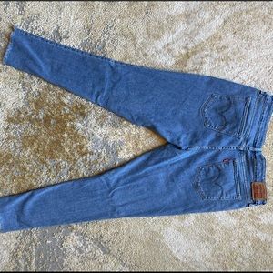 Levi low cut ankle jeans